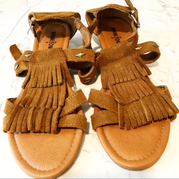 minnetonka sandals